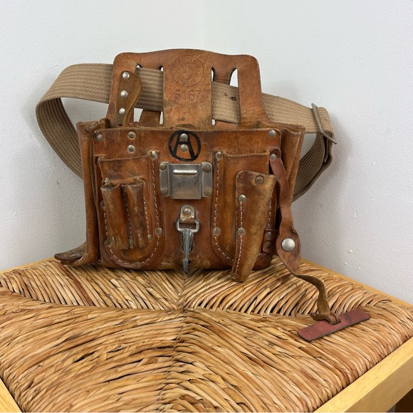 Vintage Klein Tools 5167 Leather Tool Pouch, 11-Pocket - Picture 1 of 13